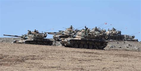 T­a­n­k­l­a­r­ ­S­ı­n­ı­r­ ­H­a­t­t­ı­n­d­a­,­ ­K­a­r­a­ ­K­u­v­v­e­t­l­e­r­i­ ­K­o­m­u­t­a­n­ı­ ­S­u­r­u­ç­­t­a­